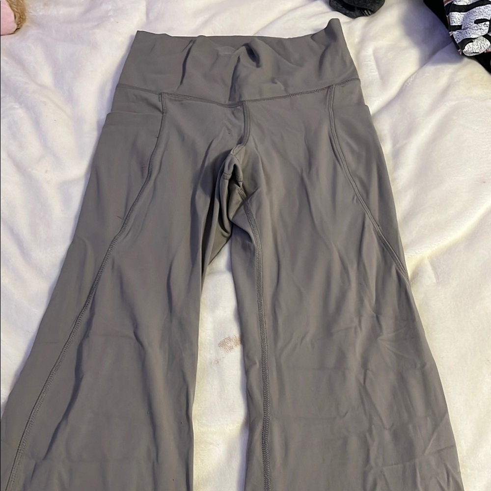 High-Waisted olive green Leggings
